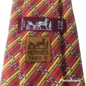 HERMES Tie Horse-bit Luxury Silk Red Tan Gold